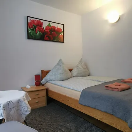 Malinowy Bed and Breakfast